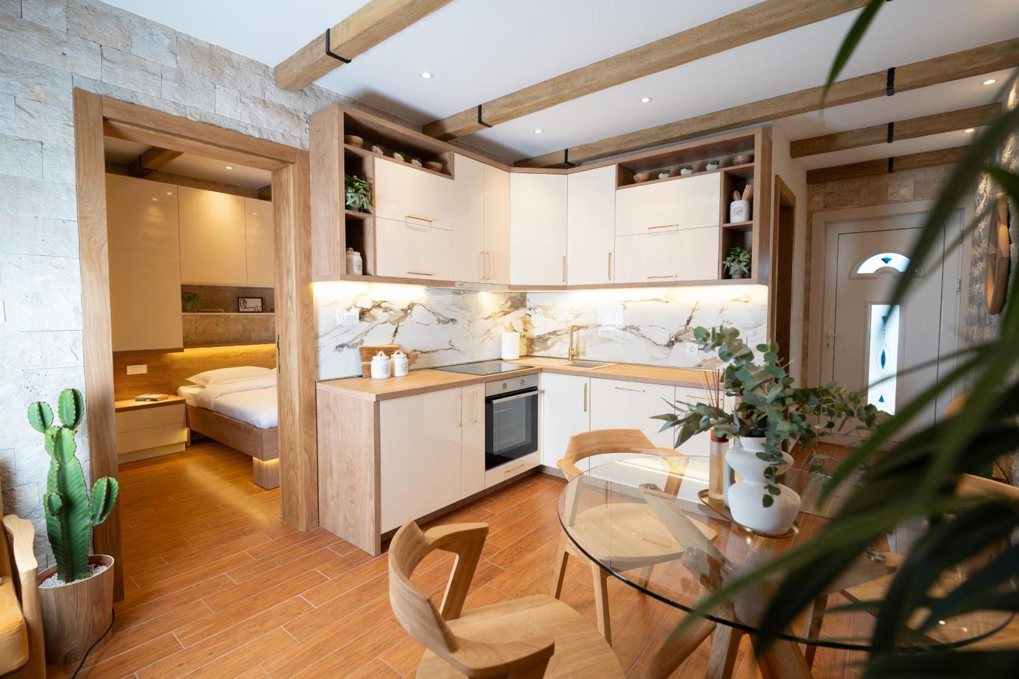 42° North Apartments Тиват Экстерьер фото