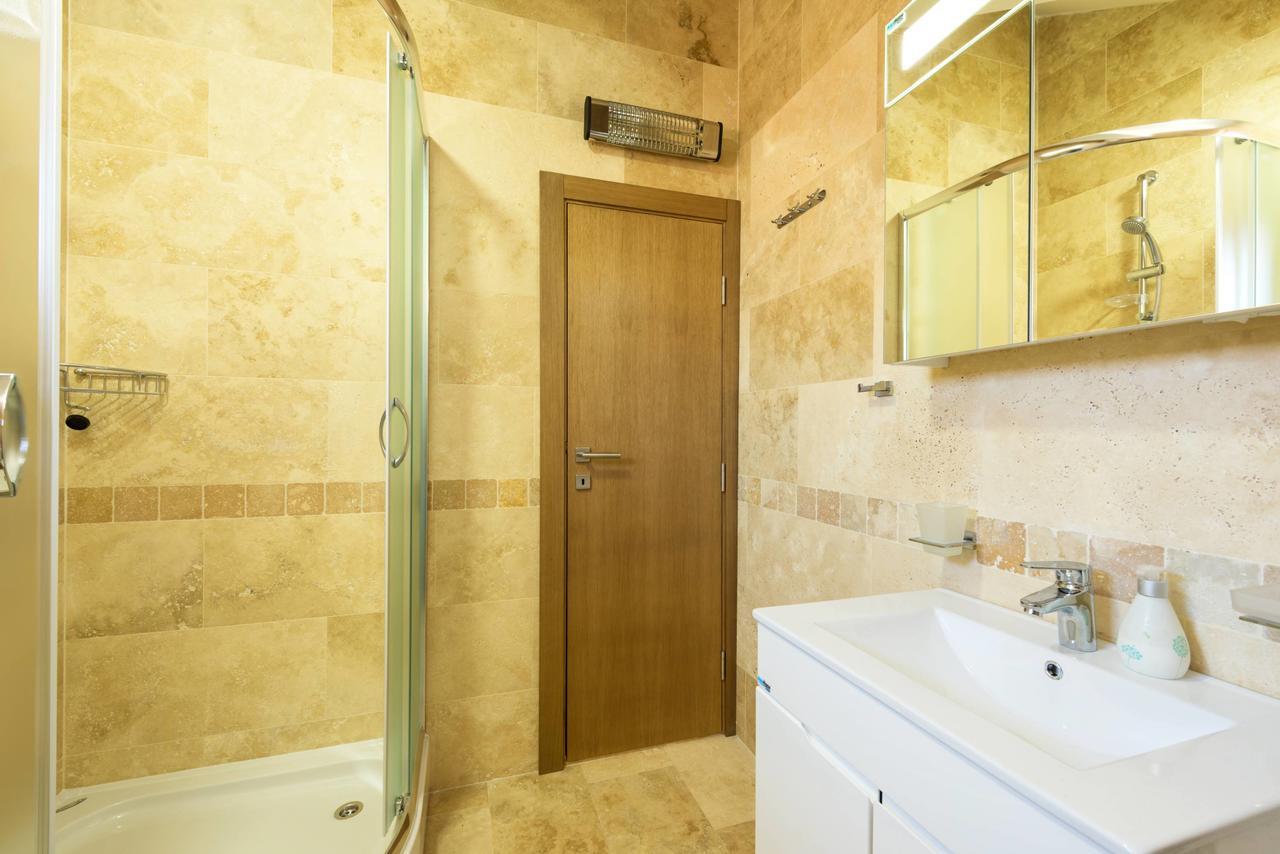 42° North Apartments Тиват Экстерьер фото