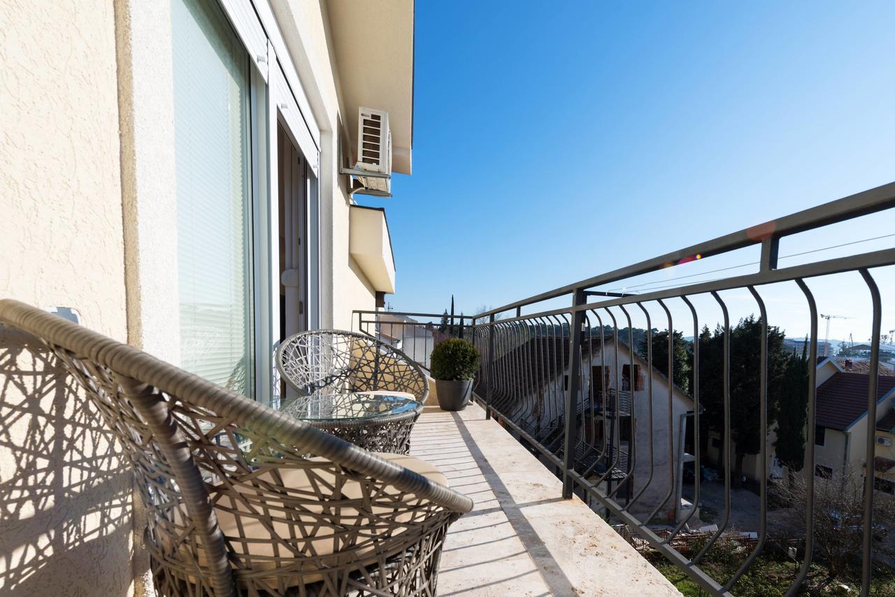 42° North Apartments Тиват Экстерьер фото