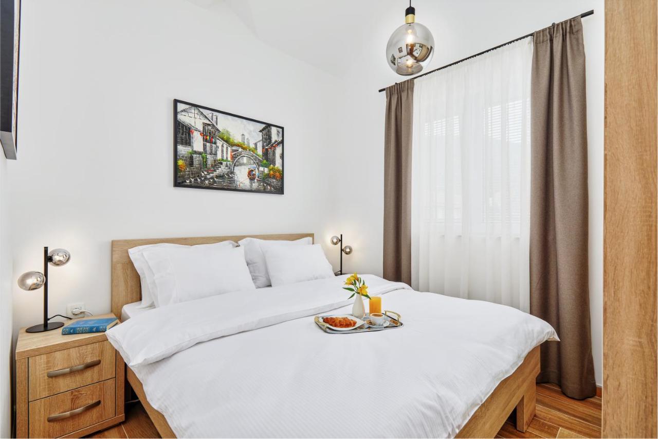 42° North Apartments Тиват Экстерьер фото